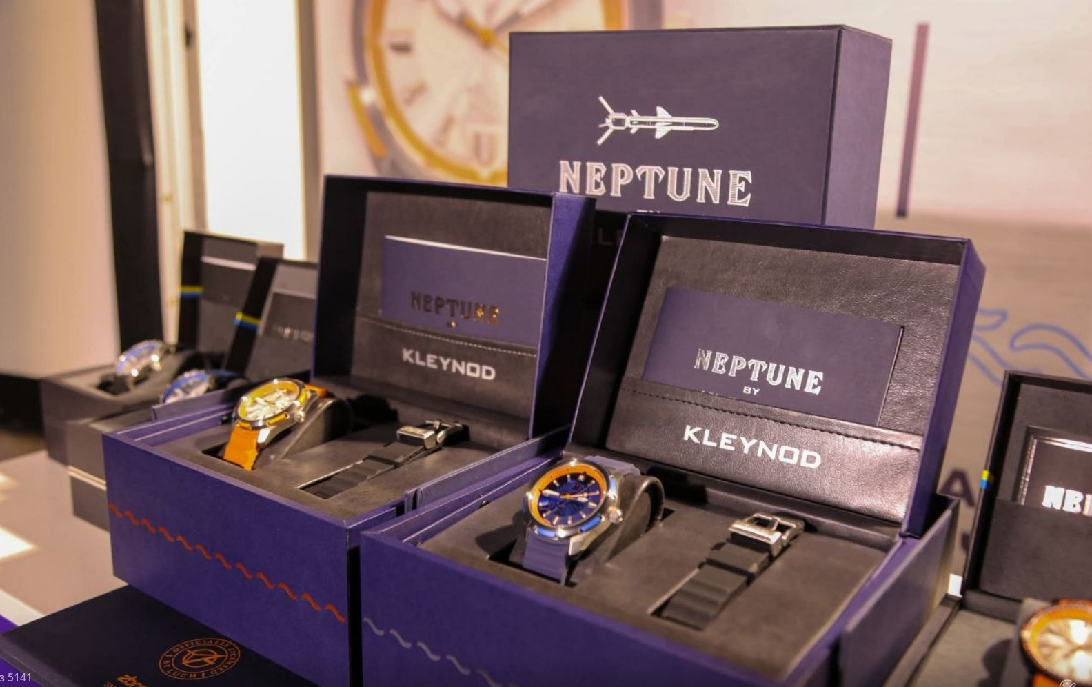 годинник NEPTUNE