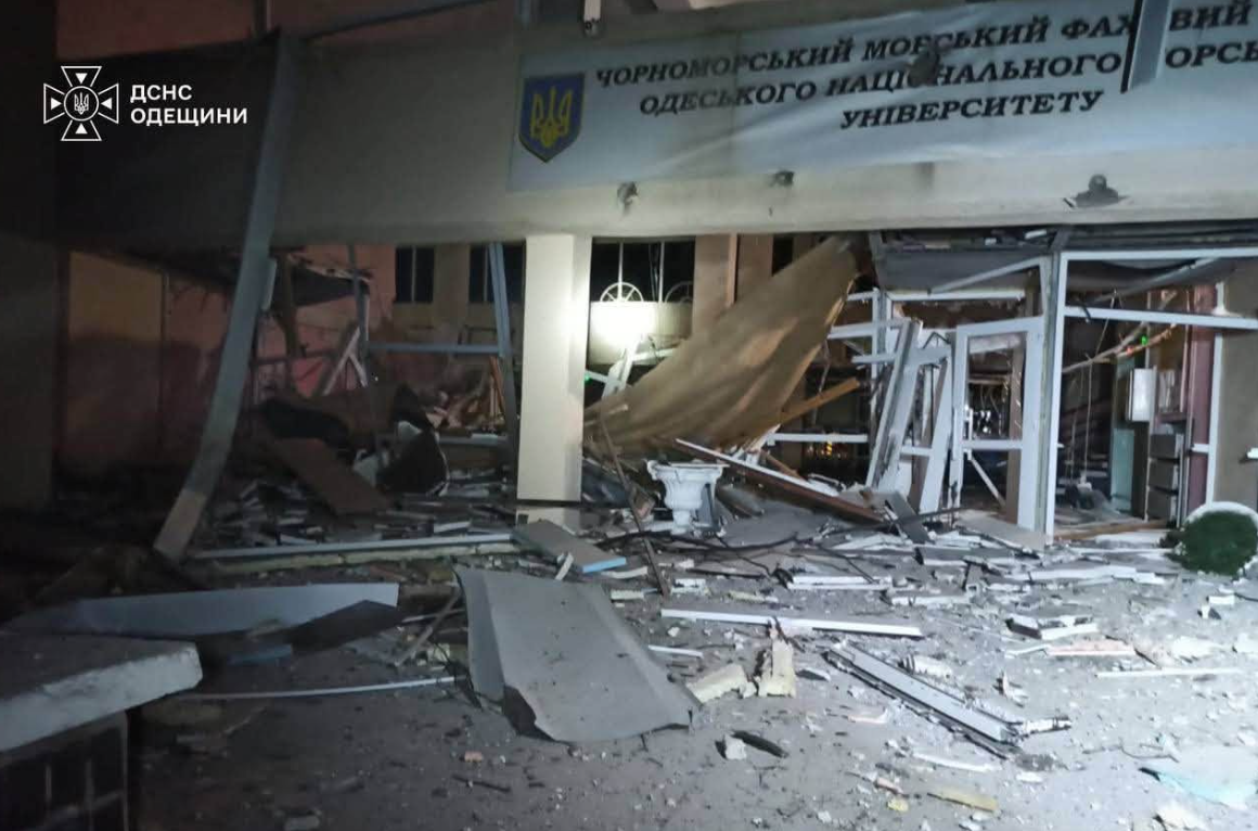 Масована комбінована атака ворога по Одещині: пошкоджені об’єкти цивільної інфраструктури