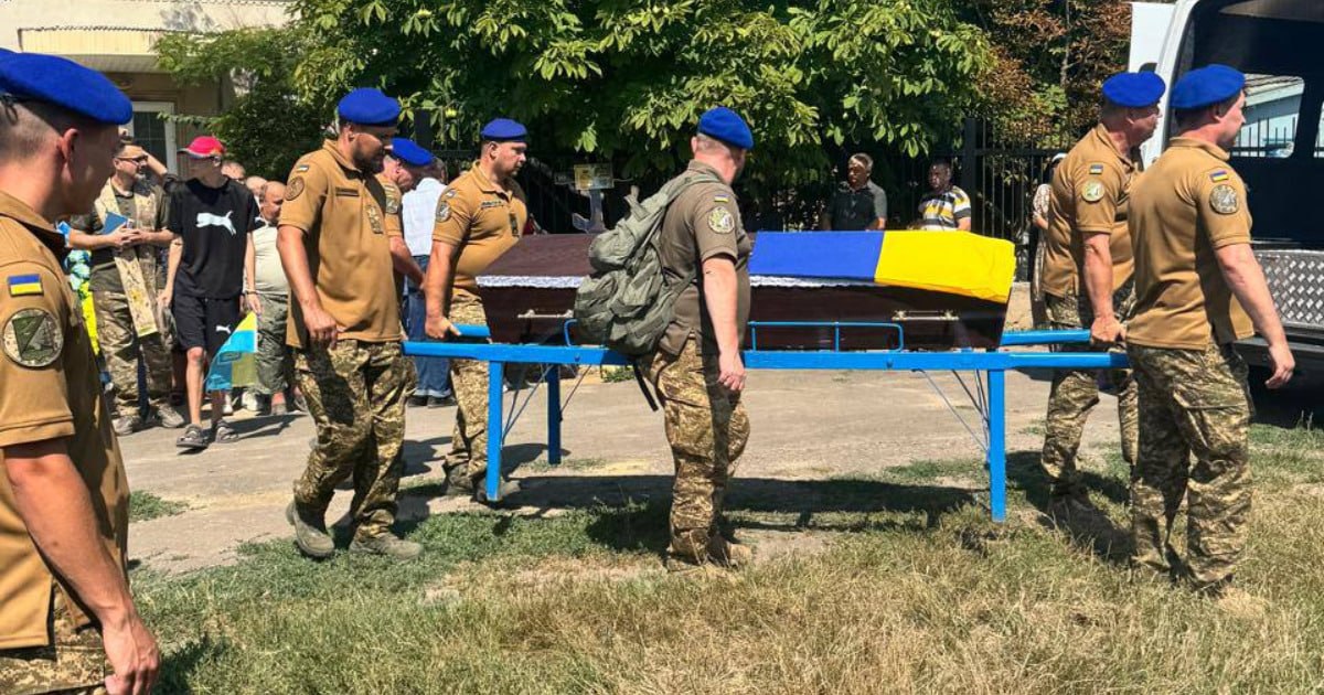 Вилківська громада назавжди попрощалася із земляком Зарічнюком Валентином, який віддав своє життя за Батьківщину
