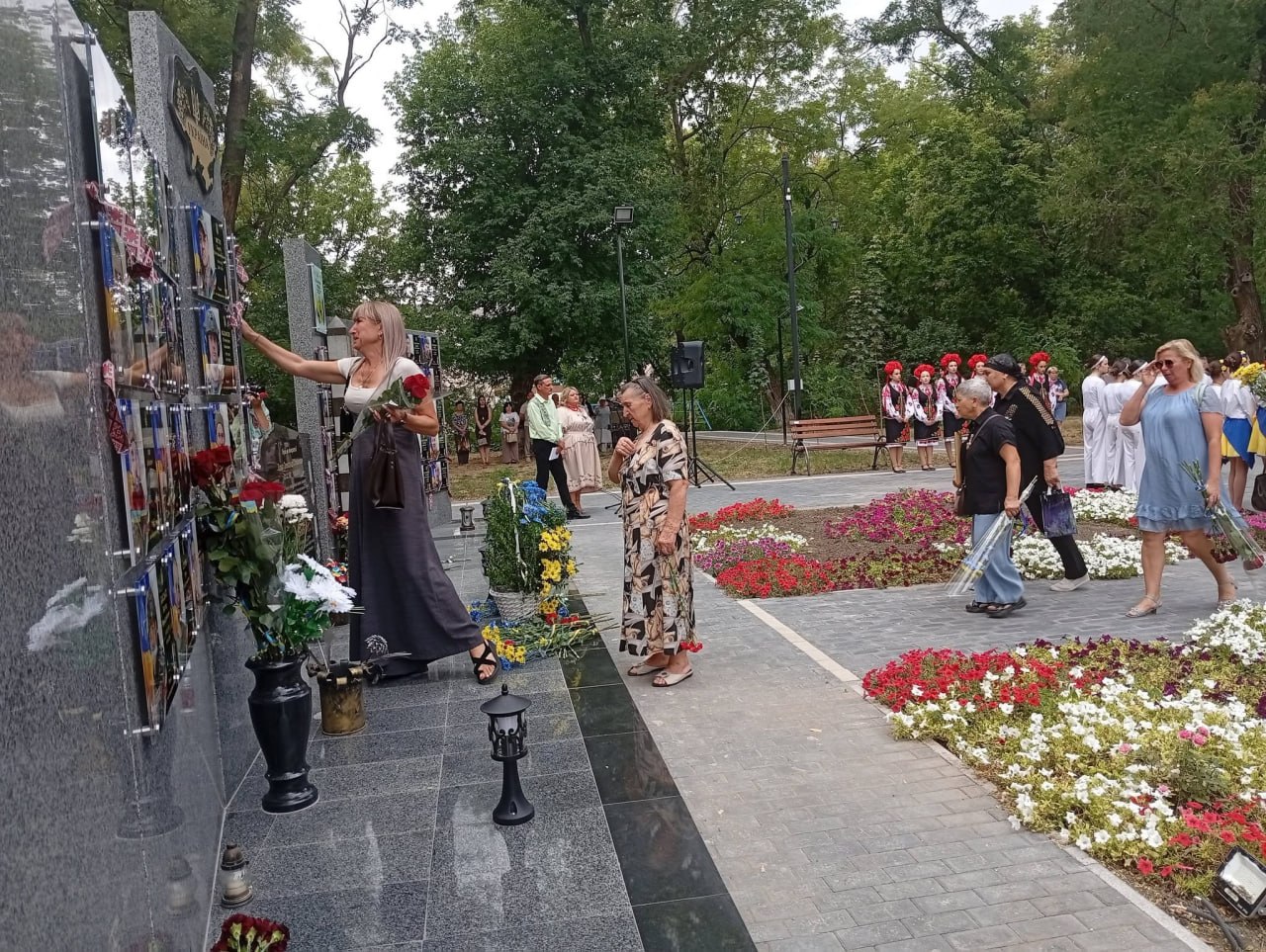 У Бессарабській громаді відкрили меморіальні дошки на честь семи загиблих воїнів