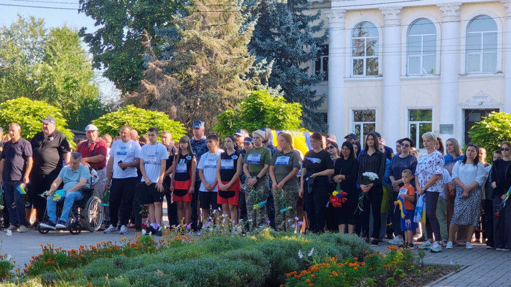 На Алеї Слави у місті Рені відкрили світлини восьми полеглих Героїв