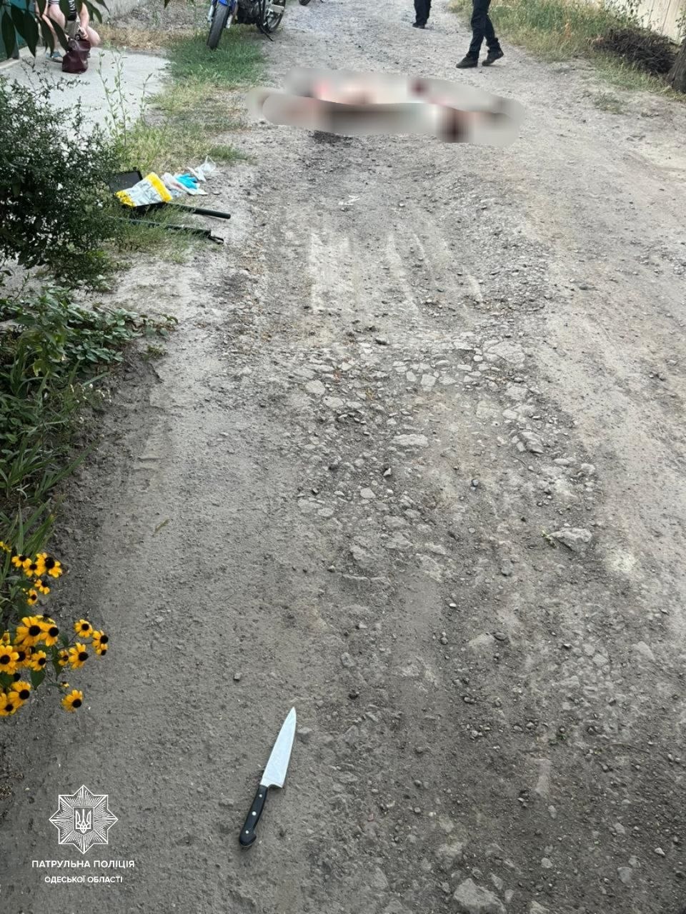 В Ізмаїлі затримали чоловіка, який ножем погрожував перехожим та намагався напасти на патрульних