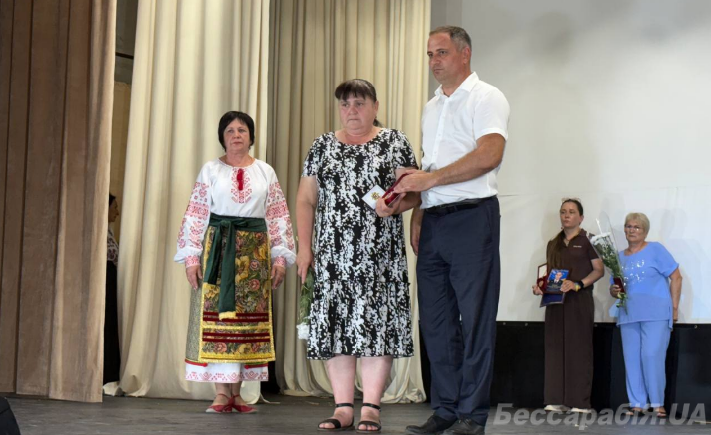 У Болграді родинам полеглих Героїв вручили відзнаки “Почесний громадянин міста”