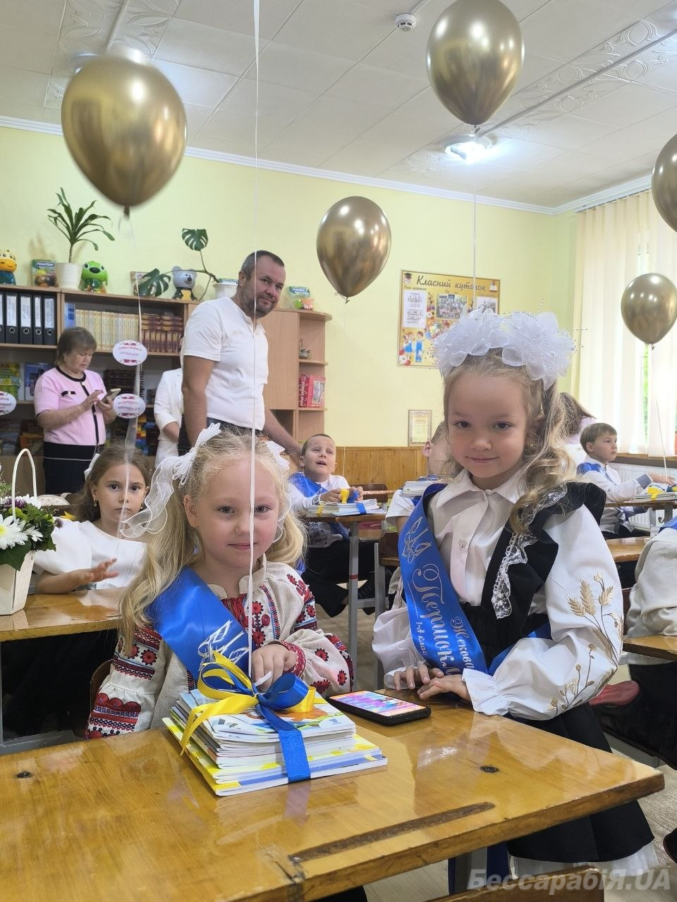 У Болградському районі для 701 першокласника вперше пролунав шкільний дзвоник