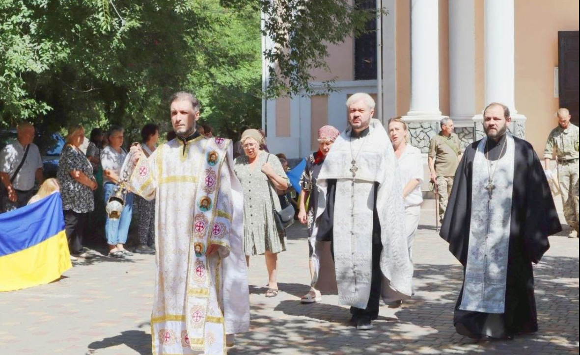Ренійська громада назавжди попрощалася з полеглим на війні земляком Ільченком Валерієм