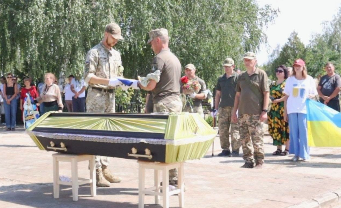 Ренійська громада назавжди попрощалася з полеглим на війні земляком Ільченком Валерієм