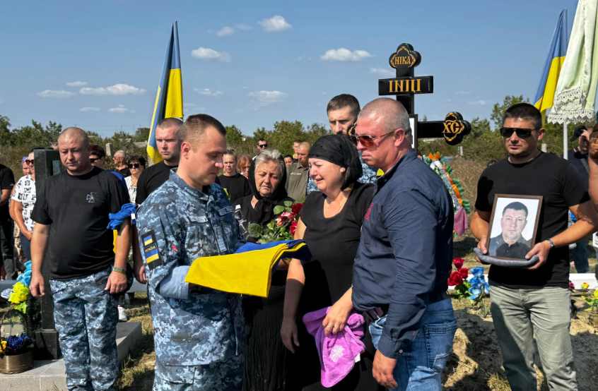 Навіки 43: Саф’янівська громада провела в останню путь захисника України Армаша Віталія